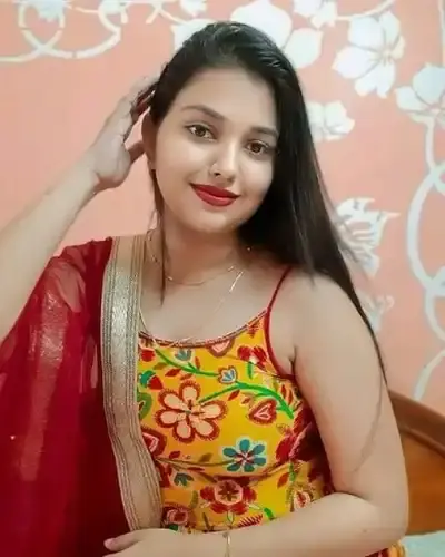 Call Girl in Varca
